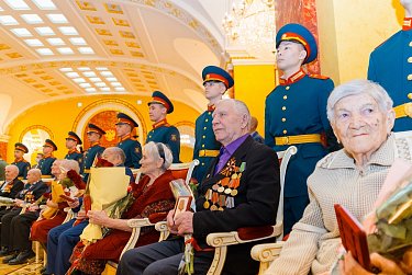 Оренбуржцы получили награды